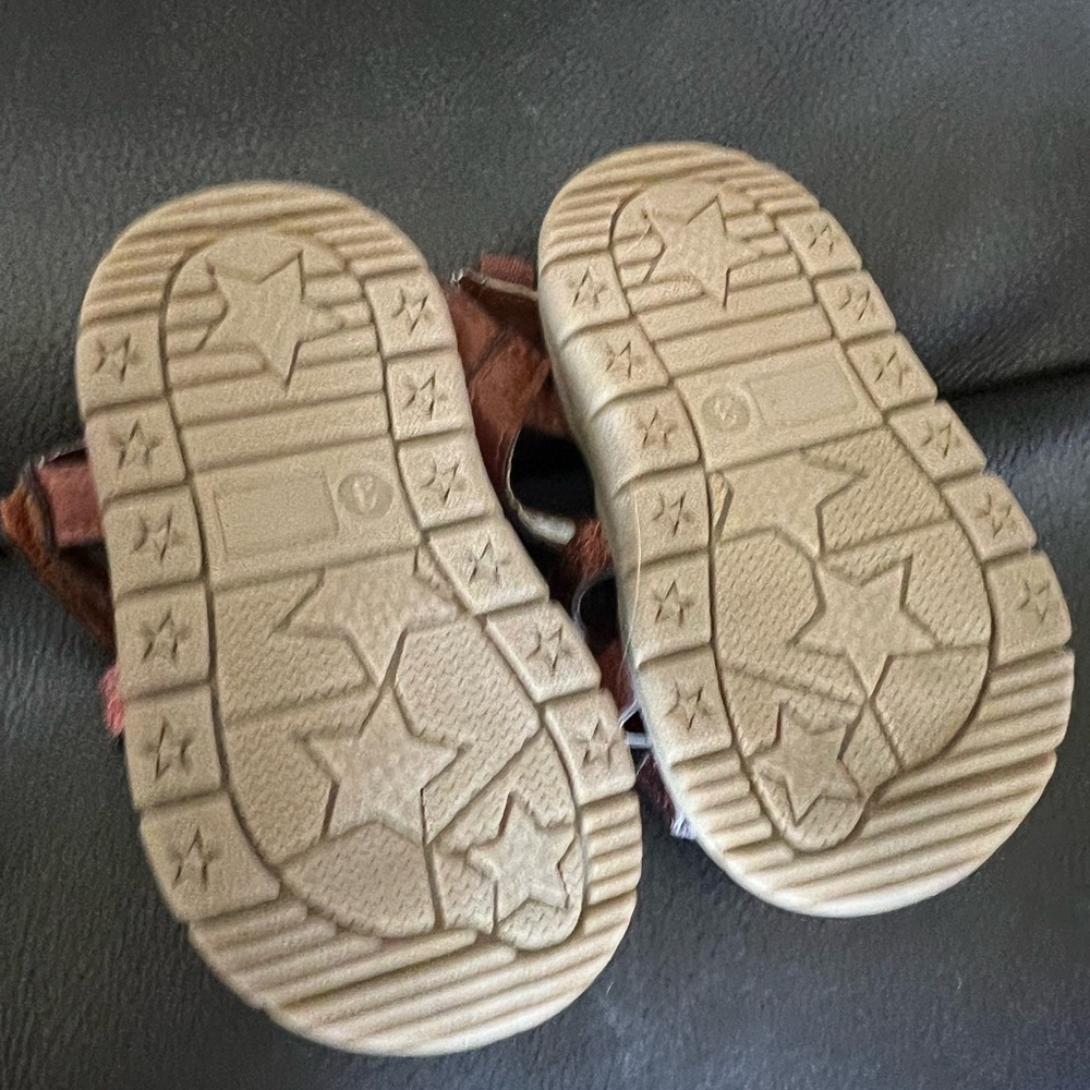 Carters sandals - Picture 2 of 4